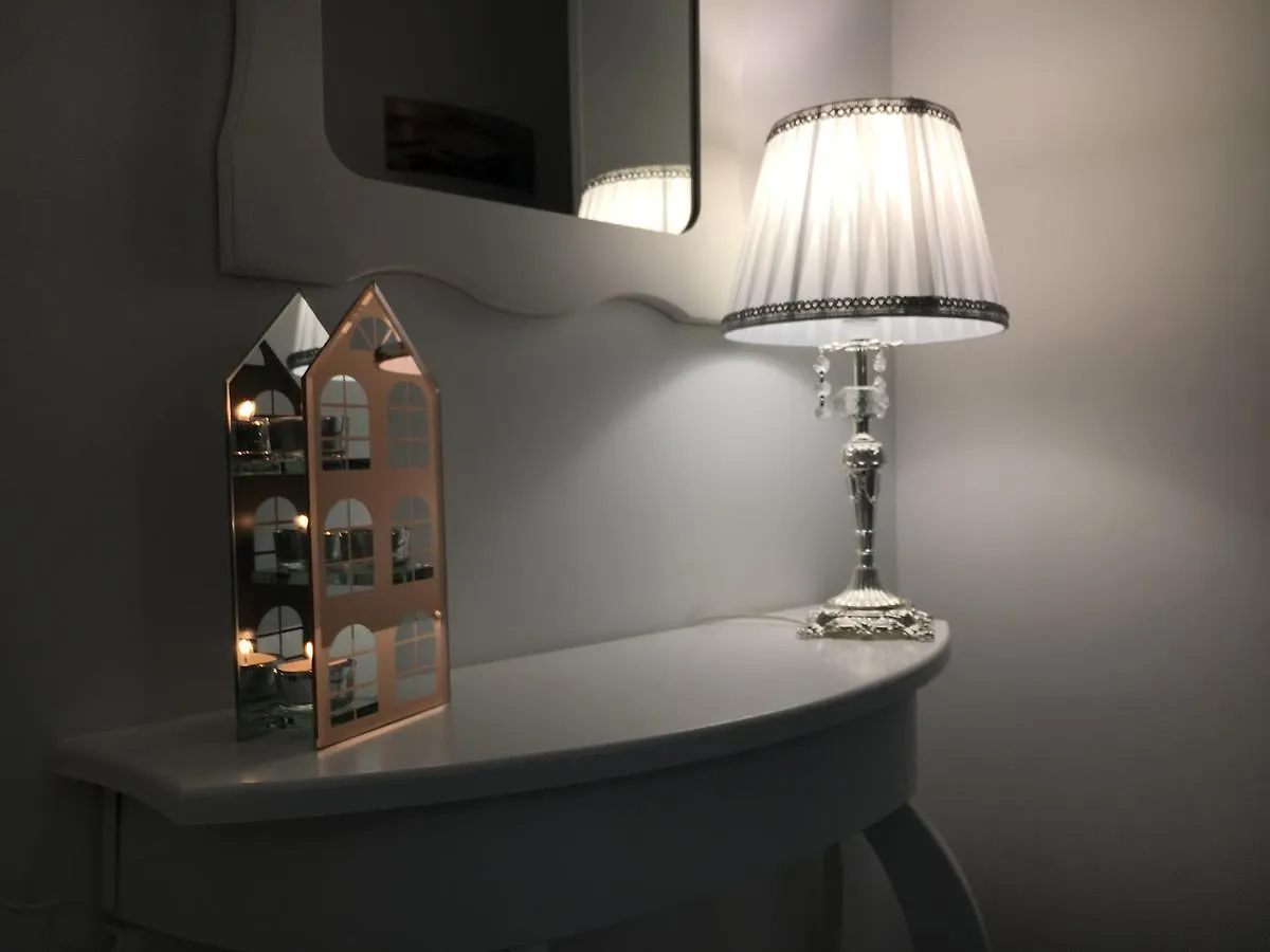 B&B Plebiscito Central Suite Naples Bed & Breakfast